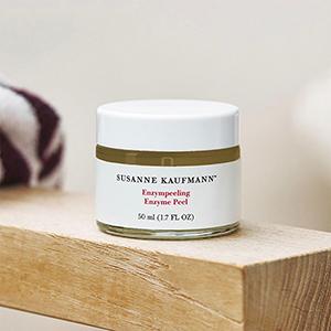 Susanne Kaufmann Transformative Signature Treatment Skinlab Kosmetikstudio Termin buchen Hautanalyse Gesicht Behandlungen Windisch Pflege Haut Anti Aging loveistheanswer.ch Schweiz kaufen